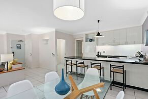 Poolside Apt In Alamanda Beachfront Resort 41