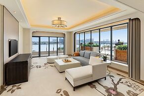 Radisson Blu Hotel Wuhan ETD Zone