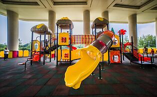 Radisson Blu Hotel Wuhan ETD Zone