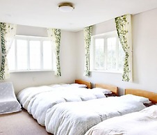 Goishigahama House