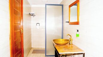 Distinctions Gardens Guest House