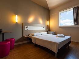 ibis budget Santos Gonzaga