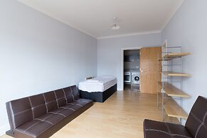 Birmingham Serviced Apartment - The Qube