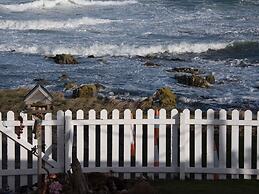 Door to the Shore - Seafront Cottages