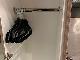 Door to the Shore - Seafront Cottages