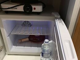 Door to the Shore - Seafront Cottages