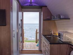 Door to the Shore - Seafront Cottages