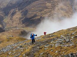 Door to the Shore - Seafront Cottages