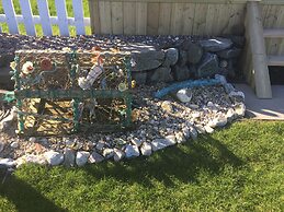 Door to the Shore - Seafront Cottages