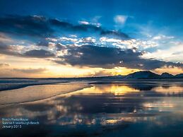 Door to the Shore - Seafront Cottages