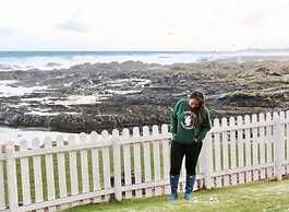 Door to the Shore - Seafront Cottages
