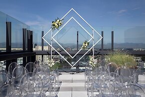 The Jacquard, Autograph Collection