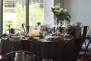 The Jacquard, Autograph Collection