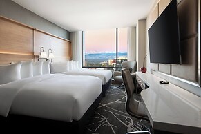 The Jacquard, Autograph Collection