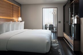 The Jacquard, Autograph Collection