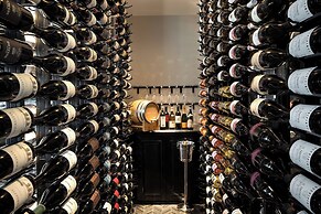 The Jacquard, Autograph Collection