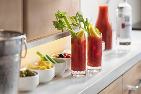 The Jacquard, Autograph Collection