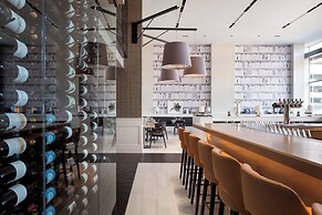 The Jacquard, Autograph Collection