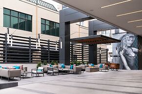 The Jacquard, Autograph Collection