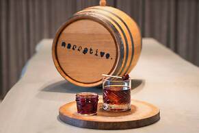 The Jacquard, Autograph Collection