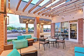 Courtyard by Marriott Long Island Islip/Courthouse Complex