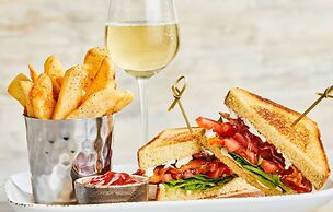 Courtyard by Marriott Long Island Islip/Courthouse Complex