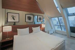 Arbat House Apartments on Bolshaya Nikitskaya