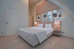 Arbat House Apartments on Bolshaya Nikitskaya