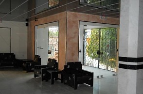 Niriedes Dionyssos Village