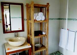 Sama's Cottages and Villas