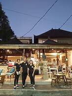 Sama's Cottages and Villas