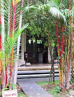 Sama's Cottages and Villas