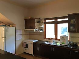 Sama's Cottages and Villas