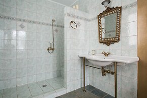 Apartments Historical Center