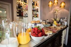 The Town House - Adults Only