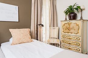 The Town House - Adults Only