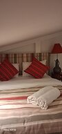The White Swan Suites Beyoglu