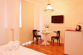 The White Swan Suites Beyoglu