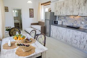 Haraki Stone Apartments