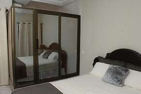 Rose Leat Elegant Bed & Breakfast