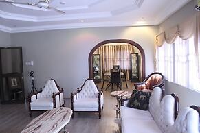 Rose Leat Elegant Bed & Breakfast