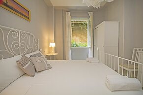 Cisano Beach Apartment