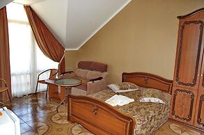 Tikhaya Gavan Guest House