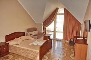 Tikhaya Gavan Guest House