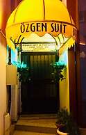 Ozgen Suit