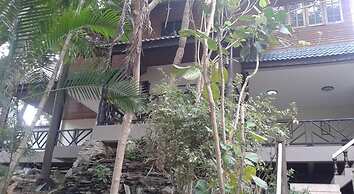 Jungle Gym & Eco Lodge - Hostel