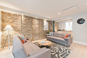 Temple Bar Crowne Square Apartments