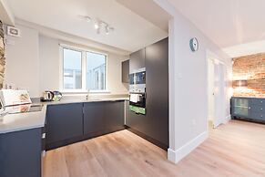 Temple Bar Crowne Square Apartments