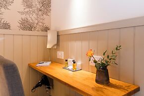 Harbour Guest House
