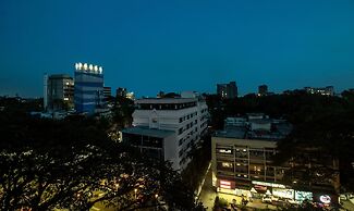 Treebo Regency - Bund Garden, Dhole Patil Road